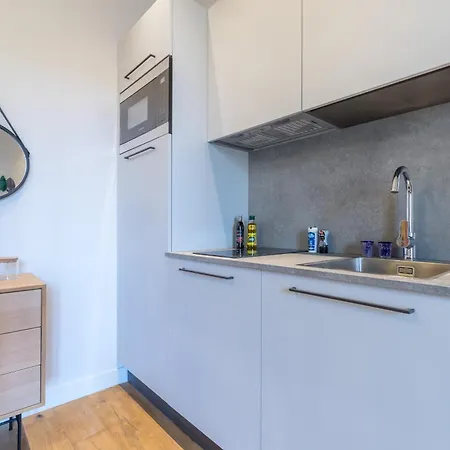 Refined & Cozy 1 Bedroom Downtown Ницца